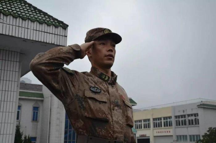 軍士長等級制度詳解，軍士長究竟分為幾級？，軍士長等級制度深度解析，軍士長究竟分為哪幾個級別？