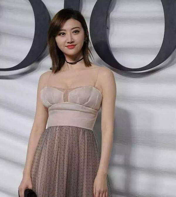 景甜疑似為張繼科懷孕，愛情與體育的完美結(jié)合？，景甜與張繼科的疑似懷孕傳聞，愛情與體育的甜蜜交融？