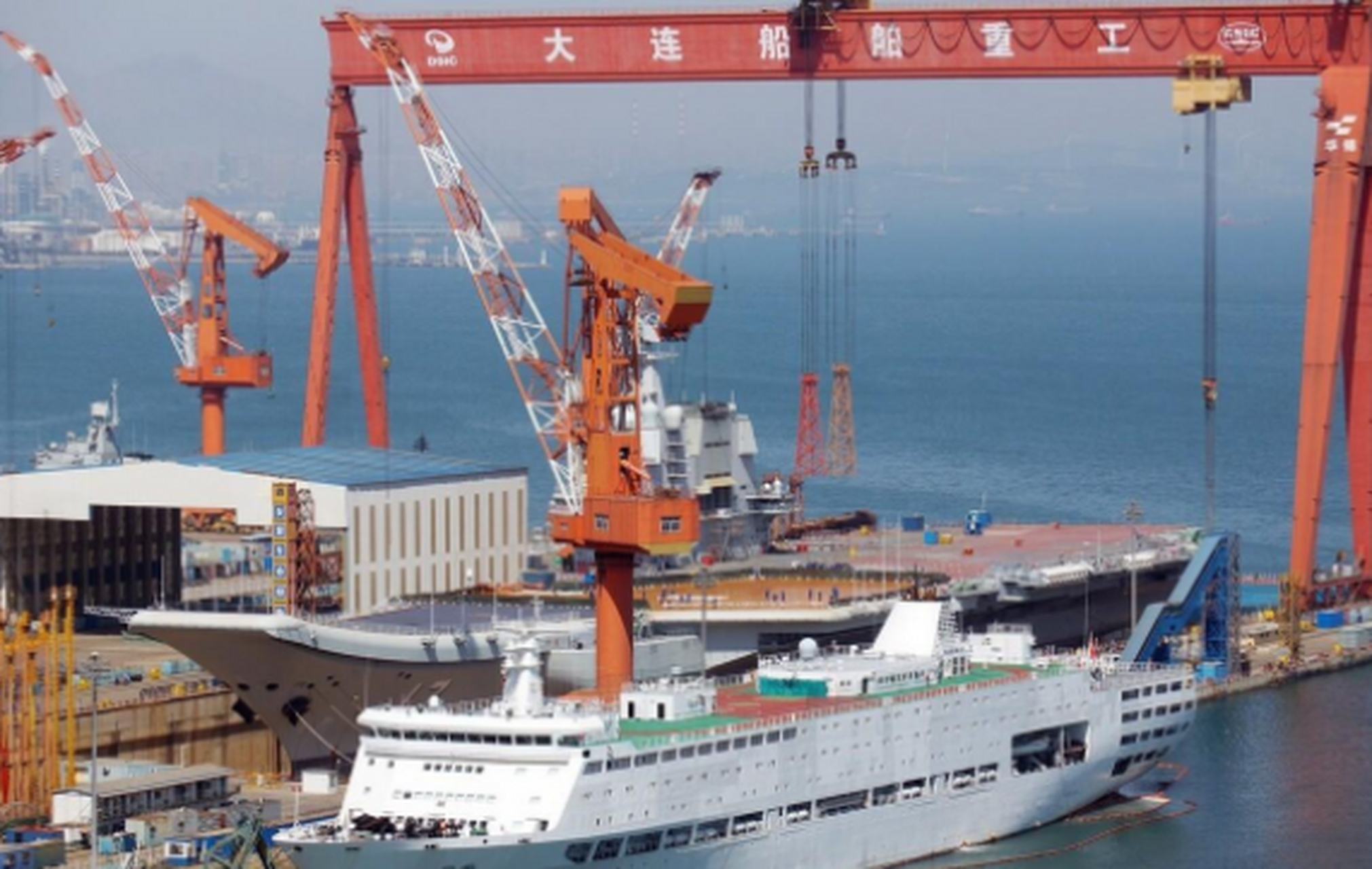 大連造船廠搬遷揭秘，新址究竟在哪里？，大連造船廠搬遷幕后揭秘，新址揭曉！