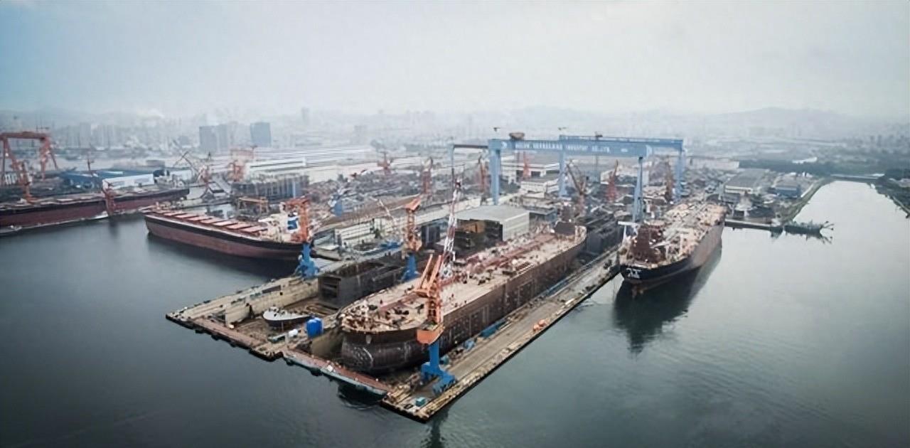 大連造船廠搬遷揭秘,新址究竟在哪里?,大連造船廠搬遷幕后揭秘,新址揭曉!