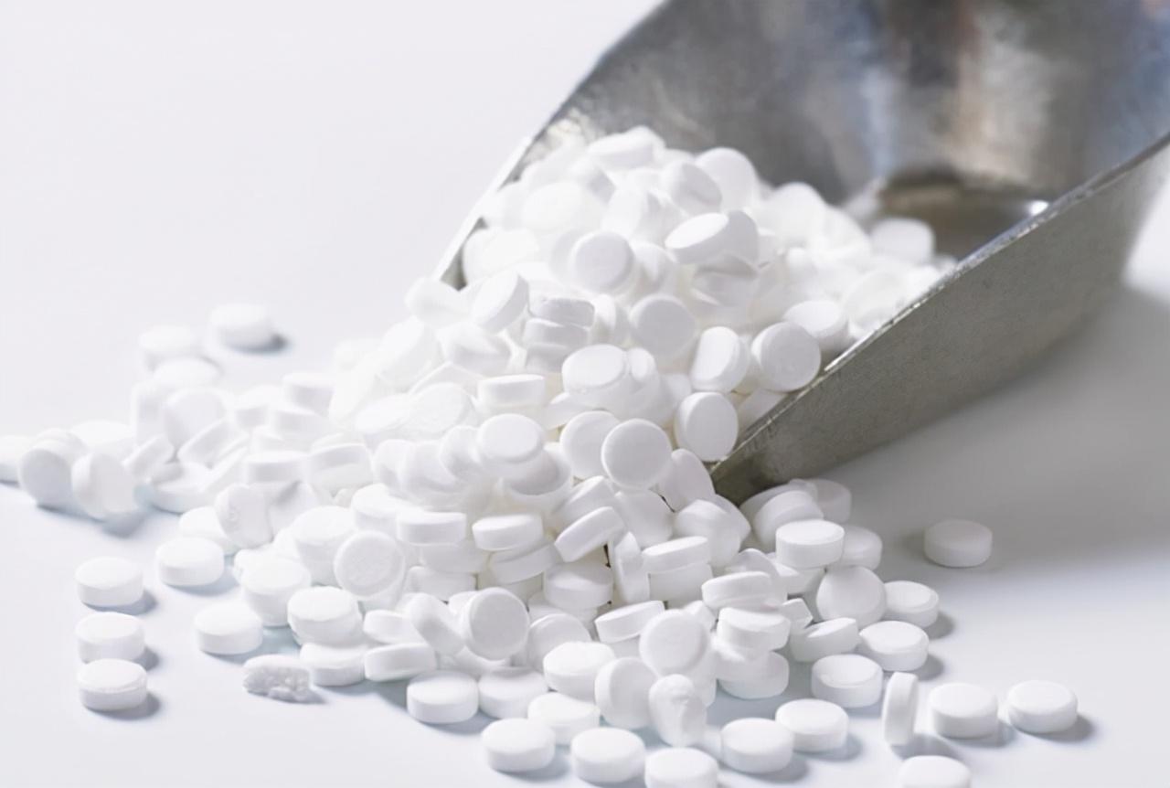 為什么醫(yī)生一般不開阿奇霉素？深入了解阿奇霉素的使用與限制，阿奇霉素的使用與限制，醫(yī)生為何一般不開阿奇霉素？